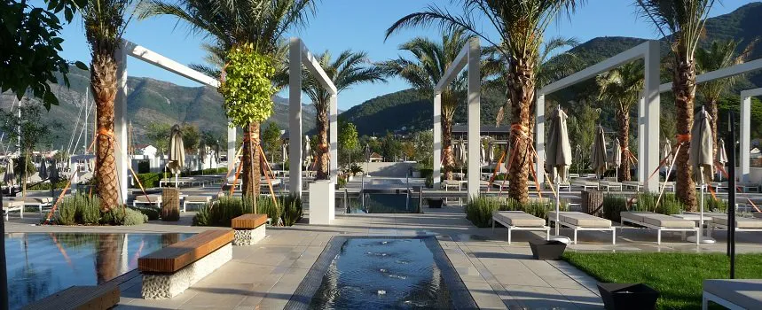 BUZON_PORTO_MONTENEGRO_860-x-350-34