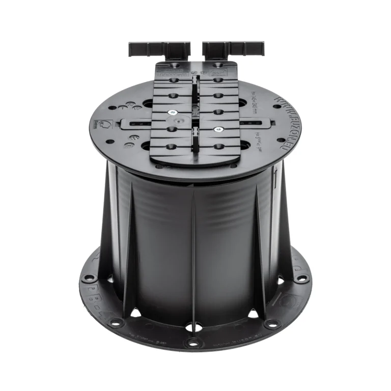 U-WALL-PB-ON-PEDESTAL-01