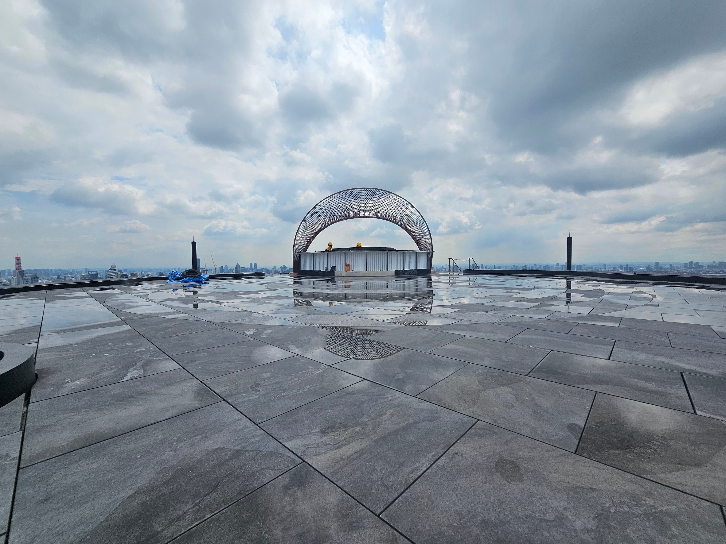 LINE_ALBUM_20240705 Empire Tower_240807_212